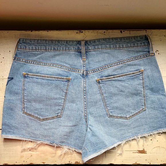 Universal Thread High Rise Shortie Jean Shorts - Picture 6 of 8